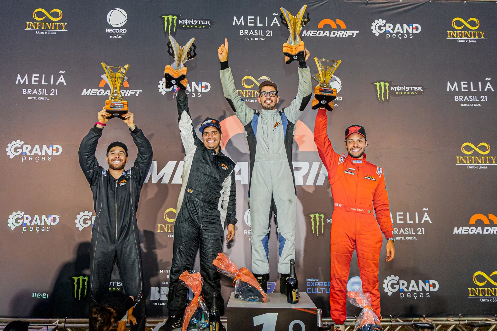 Pódio do Mega Drift